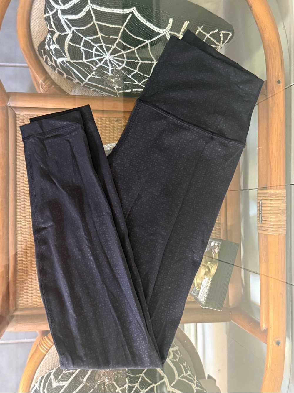 Lululemon Black Tonal Geometric Print High Rise Leggings Size 8